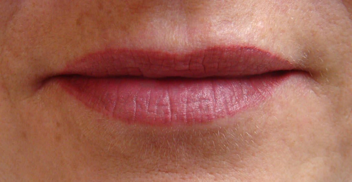  red lipstick yellow skin 